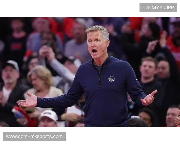 科尔战略性放弃比赛登全美热搜 解释为保护老将引发争议 科尔战略性放弃比赛登全美热搜 解释为保护老将引发争议